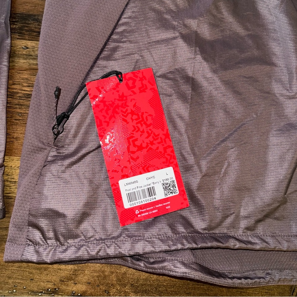 Men’s Large, Lululemon x Barry’s Fast & Free Jacket, Cherry Cola, MSRP $188 - Picture 8 of 10